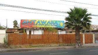 Avenida 18 de Septiembre, un jardn
                        infantil "Montessori" que se llama
                        "Antawara"
