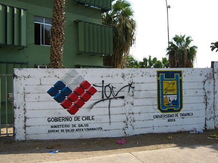 Die Logos der chilenischen
                                  Regierung und der Universitt
                                  Tarapac