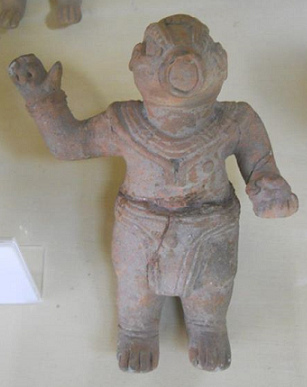 Astronauten-Statuette der Jama-Coaque-Kultur