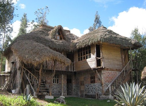 La hostera
              "Casa del Inca" (Inka Huasi) en
              Salasaca-Huasalata, es un "rstico andino"
