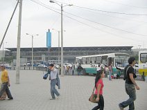 Guayaquil,
                          Terminal Terrestre nacional y internacional,
                          la entrada