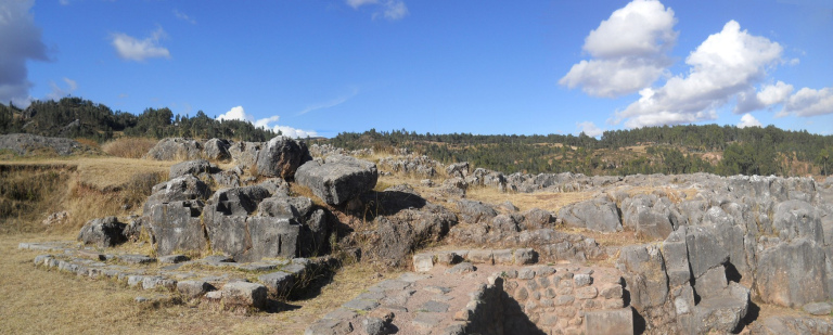 Cusco Sacsayhuamn: Das Amphitheater mit einem Chaos und Thronen, Panorama