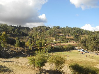 Cusco Sacsayhuamn, noch mehr Rtsel: Wiesen und Wald 03
