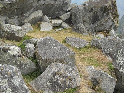 Der grosse Steinbruch von Machu Picchu: Steine mit flachen Schnittflchen