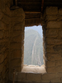 Machu Picchu, das Huschen in der hohen
                    Landwirtschaftszone, Nahaufnahmen der Fenster 04