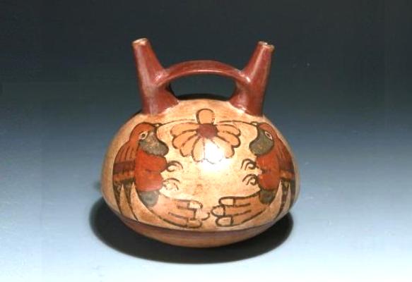 Kolibris auf einem
                          Keramikgefss der Nasca-Keramik (01)