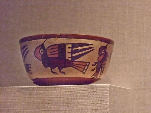 Kolibri auf einem
                          Nasca-Keramikgefss