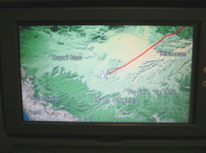Bildschirmkarte mit der Flugroute ber
                        Brasilien, Nahaufnahme