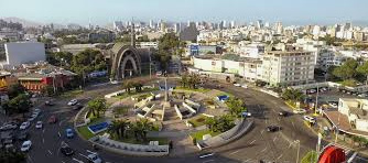 Der Gutierrez-Kreisel in Miraflores
                              in Lima, im Untergrund ist eine Filiale
                              des Migrationsministeriums versteckt