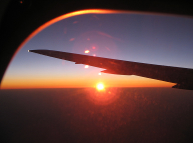 Sunrise
                  over England on the flight Atlanta-Zrich