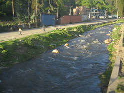 Andahuaylas, der Chumbao-Fluss (Rio
                        Chumbao)